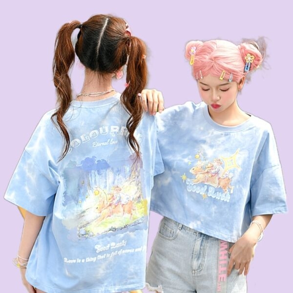 T-shirt girocollo con stampa di angeli in stile cartone animato morbido stile ragazza Angelo portafortuna kawaii