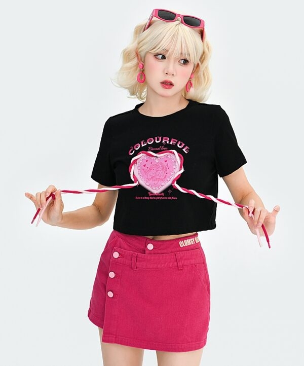 Czarny, słodko-pikantny, różowy T-shirt z nadrukiem w kształcie serca Czarny kawaii