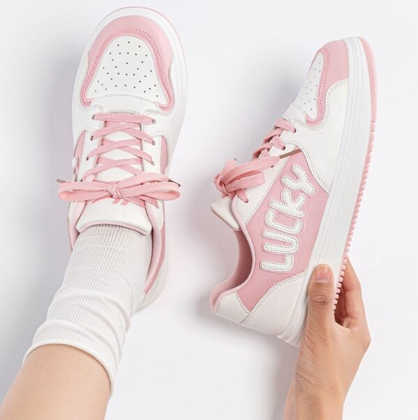 Kawaii Pink Lucky bestickte Sneakers 6