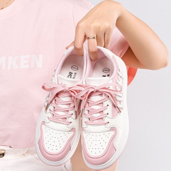 Kawaii Pink Lucky bestickte Sneakers 8