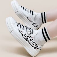 Sapatos de lona de cano baixo com estampa de panda fofos pintados à mão Sapatos de lona kawaii