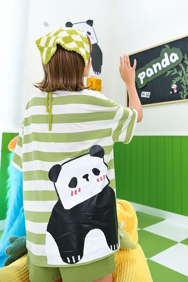 Übergroßes T-Shirt mit süßem Kawaii-Panda-Print Süßes Kawaii