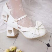Dolci sandali Lolita vuoti a cuore con tacco alto Cuore kawaii