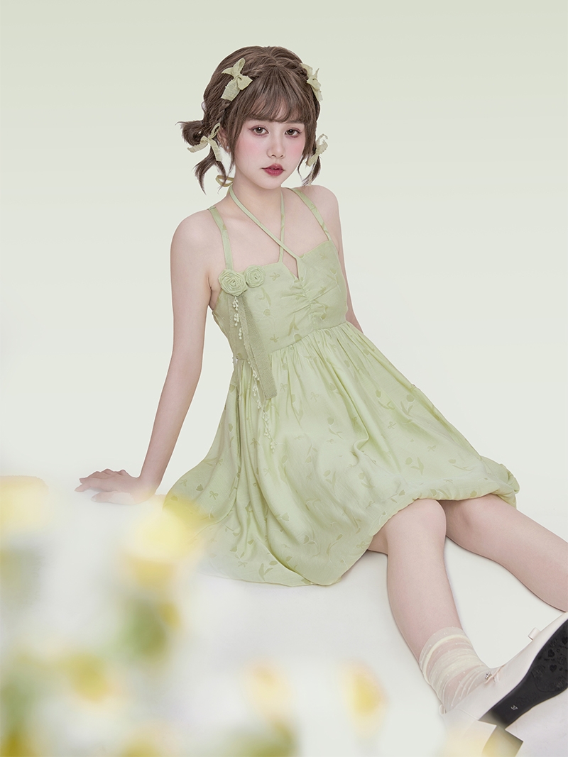 Vestido de cabestrillo sin espalda con nudo de lazo verde estilo dulce