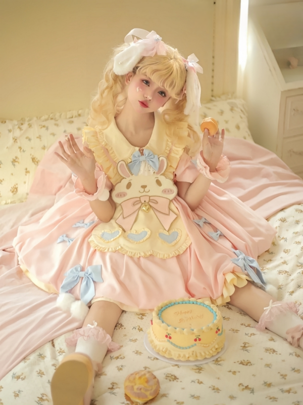 Leuke roze geborduurde Lolita-jurk met cartoon konijn 6