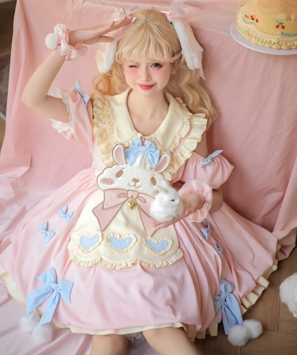 귀여운 핑크 만화 토끼 수 놓은 로리타 드레스
