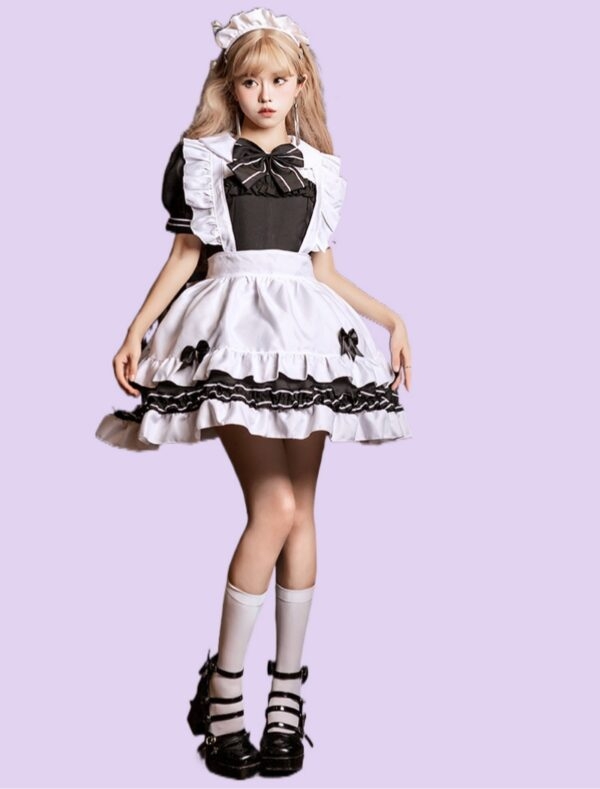 Traje de sirvienta lolita clásica japonesa en blanco y negro cosplay kawaii