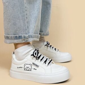 Kawaii White Simple Style Cartoon Bear Print Sneakers