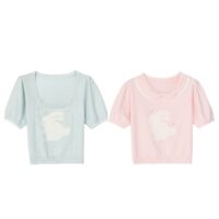 Lief meisje zacht gebreid T-shirt met poppenkraag Poppenhalsband kawaii