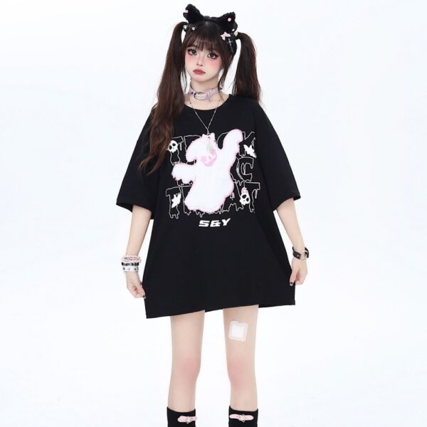 Süßes, cooles, beflocktes T-Shirt mit kleiner Geister-Stickerei im Girly-Stil cooles Kawaii