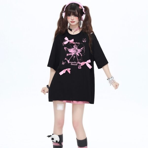 Süßes cooles T-Shirt im Mädchenstil mit dreidimensionaler Schleife und Rundhalsausschnitt Rundhalsausschnitt Kawaii