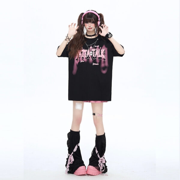 Słodka koszulka w dziewczęcym stylu z nadrukiem w litery i okrągłym dekoltem Naszyjnik kawaii