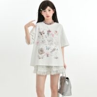 Sweet Girly Style, vit kortärmad T-shirt med komiskt tryck Bow kawaii